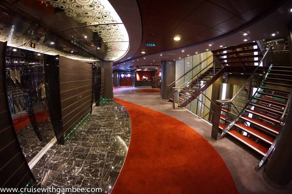 MSC Divina elevators