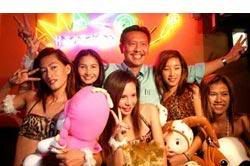 chuwit.jpg