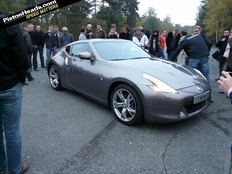 370Z1.jpg