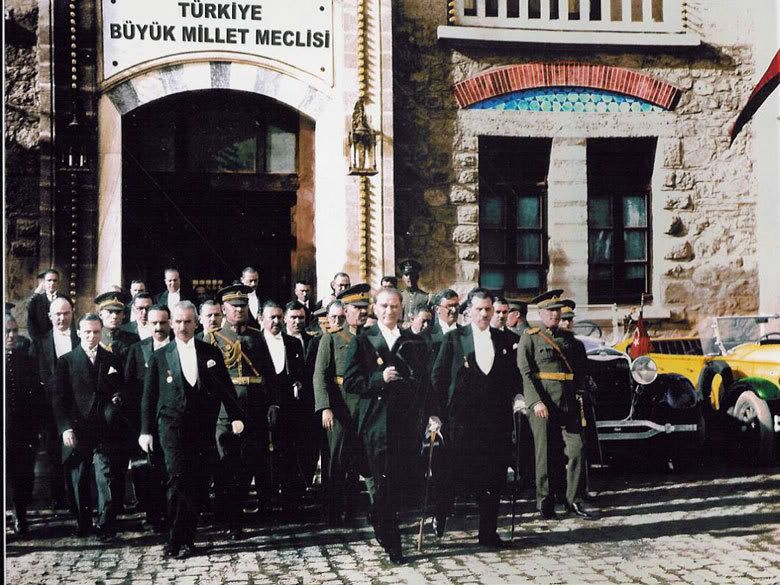 Cumhuriyetimiz_83_Yasinda_.jpg