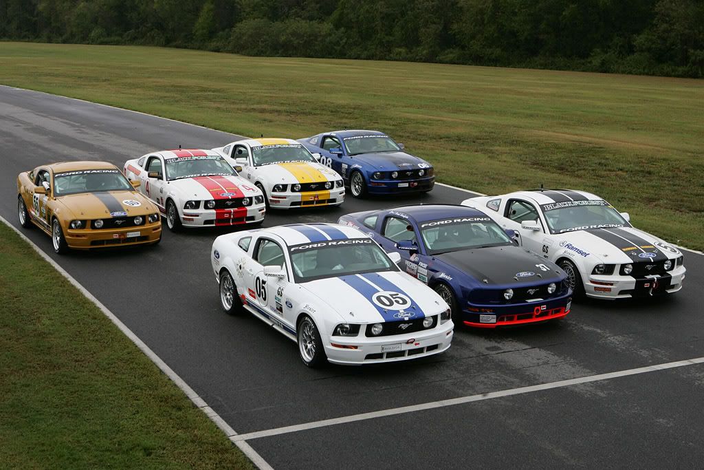 2005_Ford_MustangFR500C6.jpg