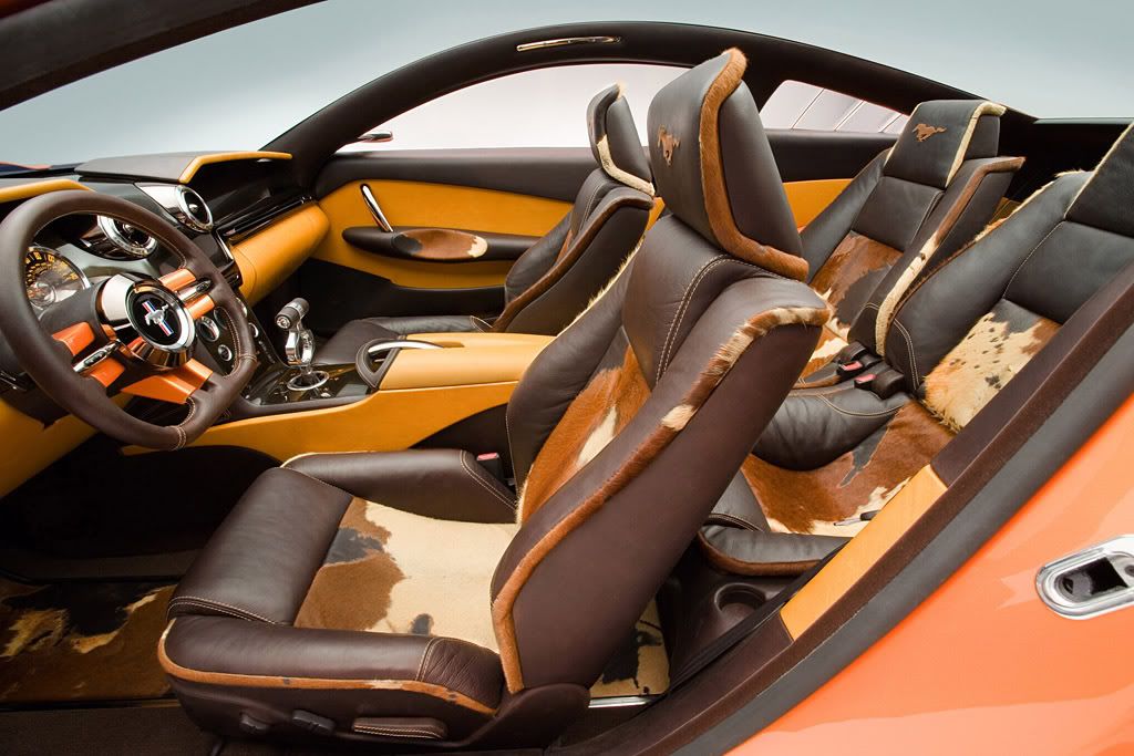 2006_Ford_MustangGiugiaroConcept11.jpg