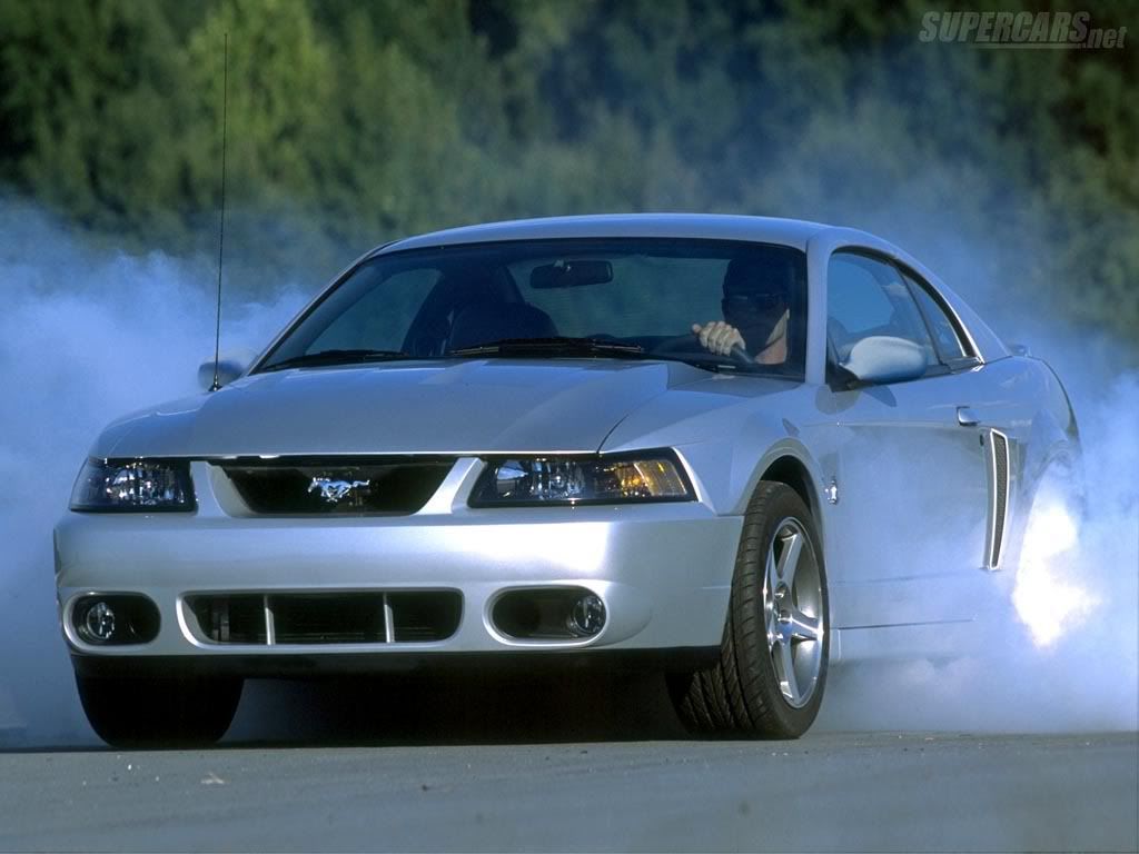 2003_Ford_MustangSVTCobra10.jpg