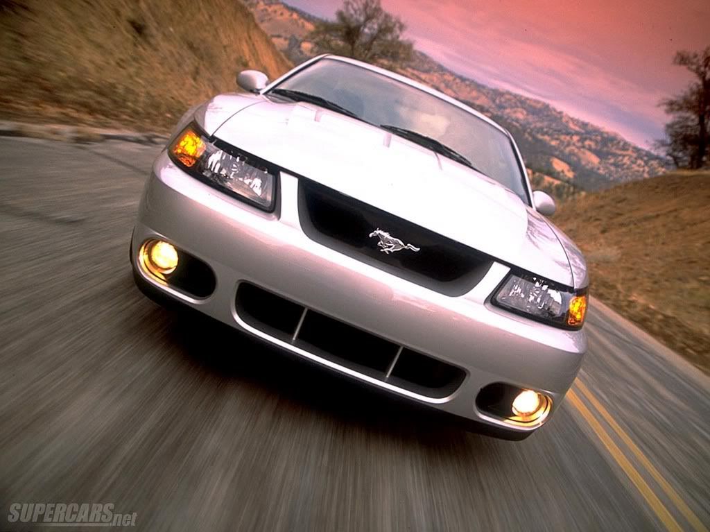 2003_Ford_MustangSVTCobra15.jpg