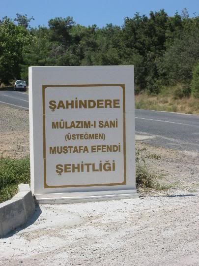 MustafaEfendiehitlii.jpg