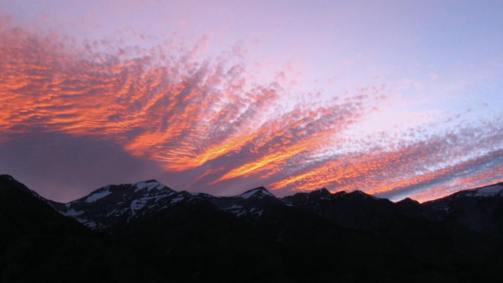 IMAGE: http://i175.photobucket.com/albums/w149/srspud/scenery/IMG_1318-2_zpscad47948.jpg