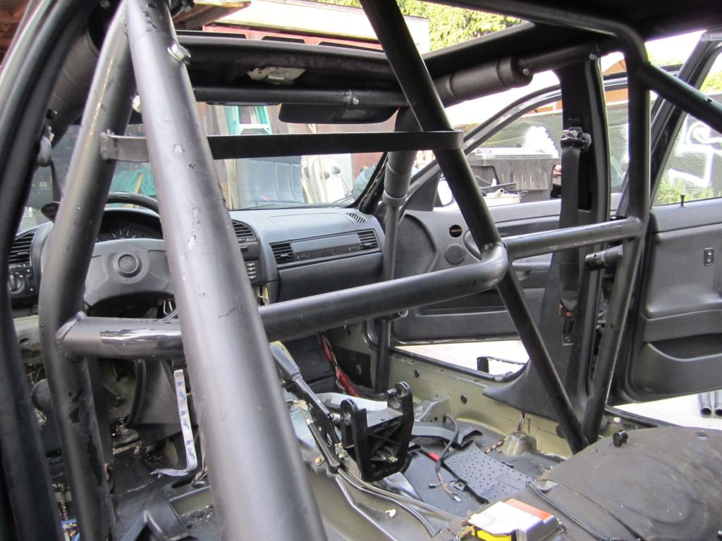 E36 Sedan 6pt Roll Cage