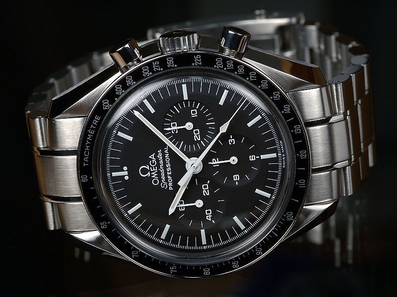 800px-omega-speedmaster-professiona.jpg