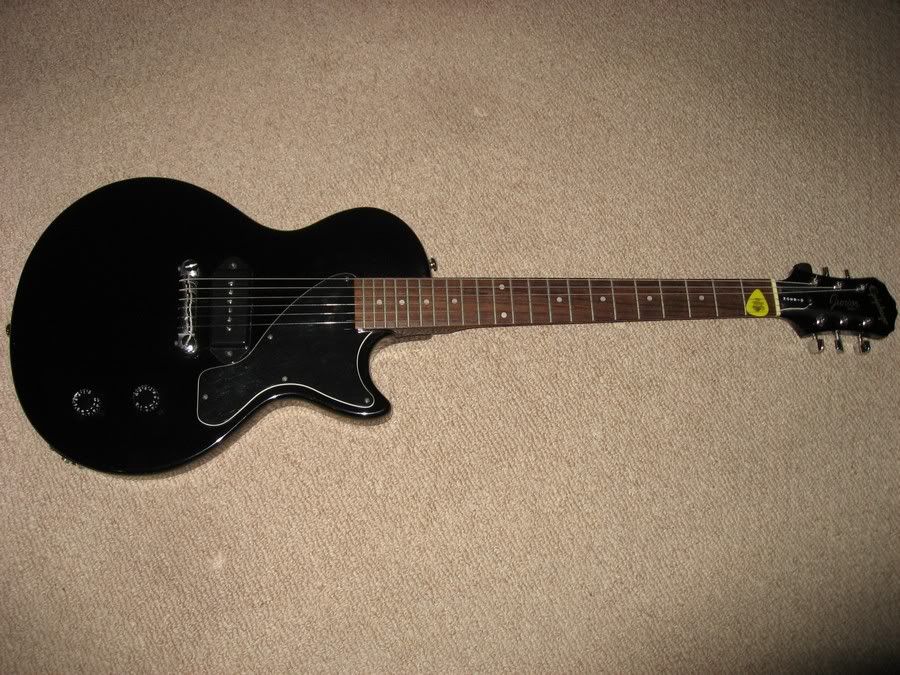 epiphone_junior_008_900x675.jpg