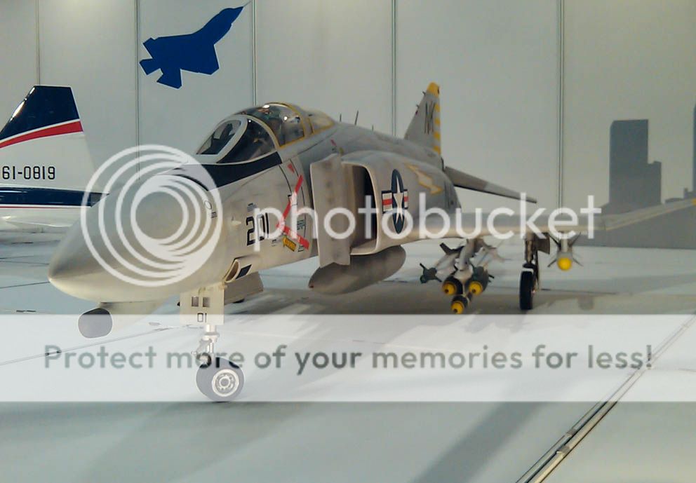 Fantastic 1/6 RC jet plane - Small Scale Military Headquarters